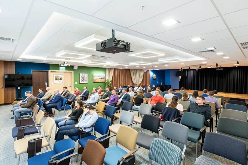 Проекционное оборудование.